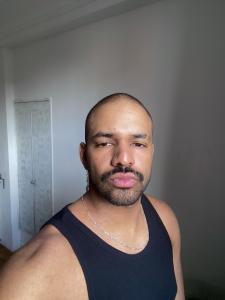 610371361: Chico busca chica en Madrid