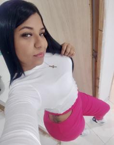 661195398: Chica busca chico en Gerona