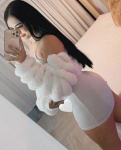 663486749: Chica busca chico en Menorca