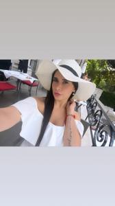 643494558: Chica busca chico en La Coruña