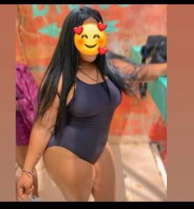 671096751: Chica busca chico en Sevilla