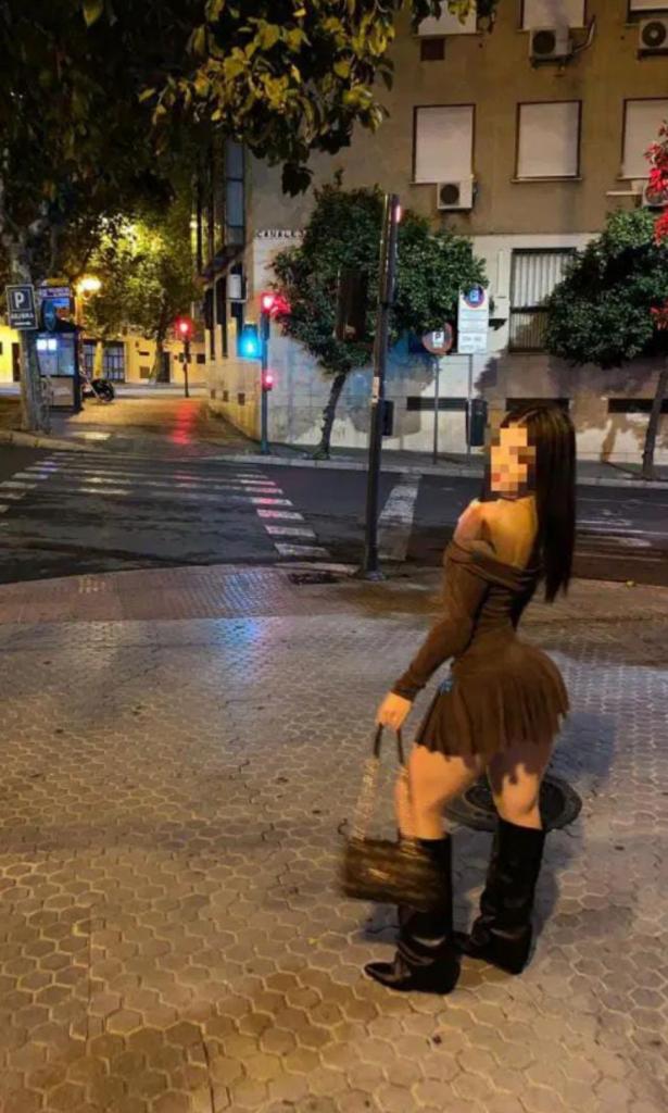 Chica busca chico en Murcia: 