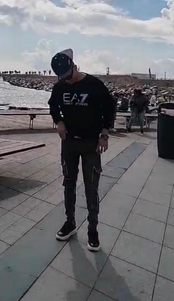 613413174: Chico busca chica en Cádiz