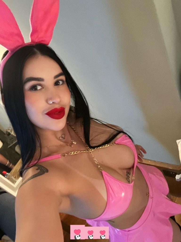 611754743: Chica busca chico en Madrid