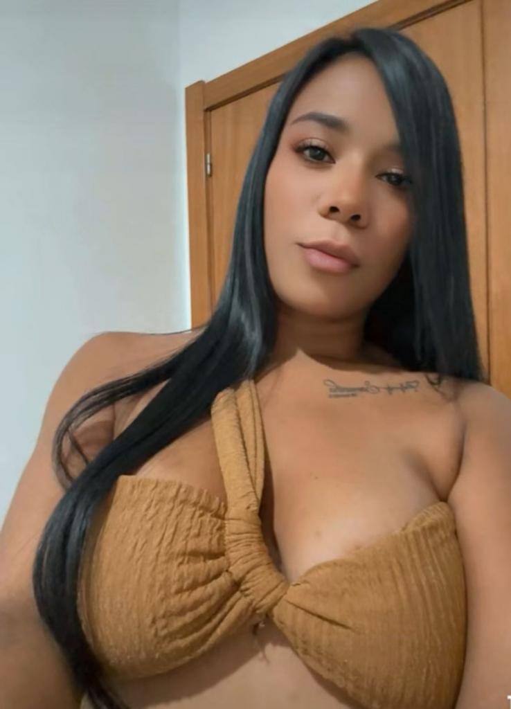 693396255: Chica busca chico en Granada