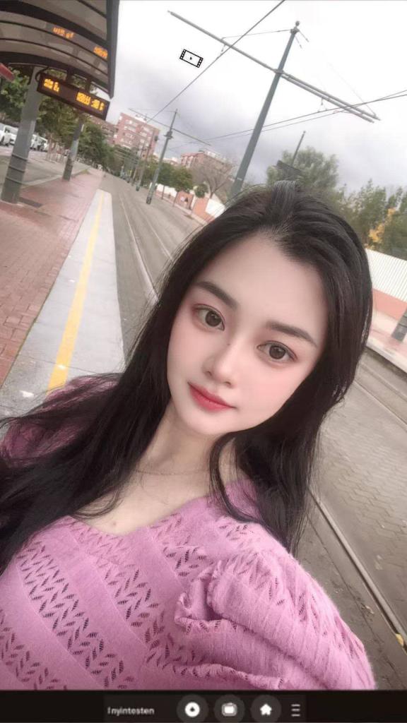 677688874: Chica busca chico en Madrid