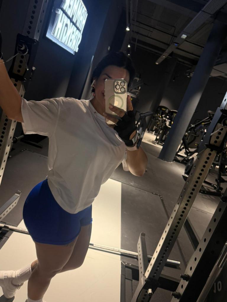 643956194: Chica busca chico en Madrid