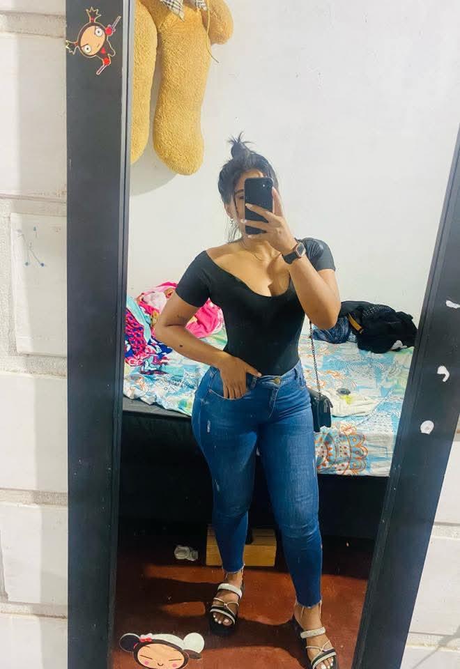 641889352: Chica busca chico en Huesca