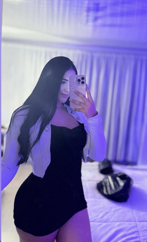 Chica busca chico en Menorca: 