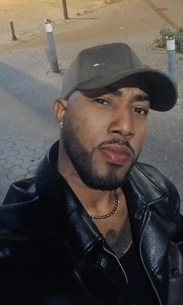 624926002: Chico busca chica en Sevilla