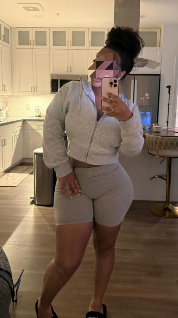 Chica busca chico en Granada: 