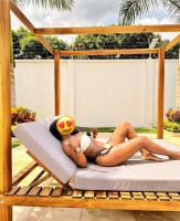 604313085: Chica busca chico en Madrid