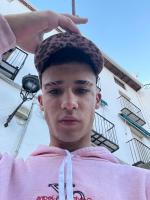 614971785: Chico busca chica en Málaga