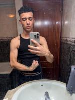 614971785: Chico busca chica en Málaga