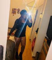 663186676: Chica busca chico en Valencia