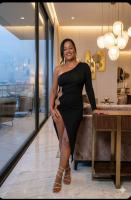 677655812: Chica busca chico en Barcelona