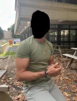 663047855: Chico busca chica en Cádiz