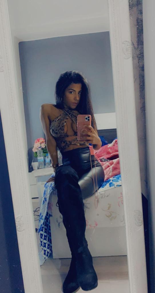 Chica busca chico en Lérida: 