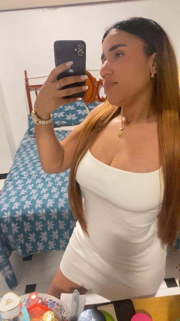 Chica busca chico en Granada: 