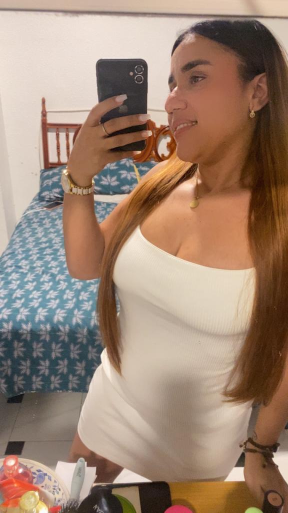 Chica busca chico en Granada: 