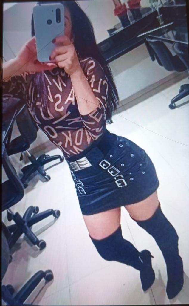 Chica busca chico en Huelva: 