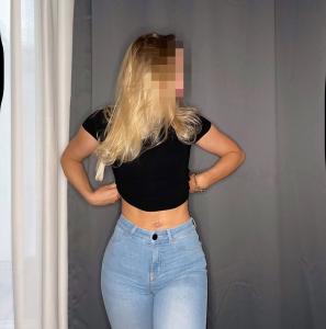 Chica busca chico en Sevilla: 