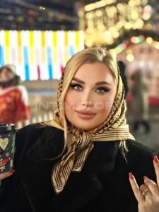 637828903: Chica busca chico en Barcelona