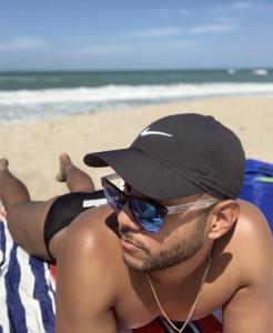 613387829: Chico busca chica en Valencia