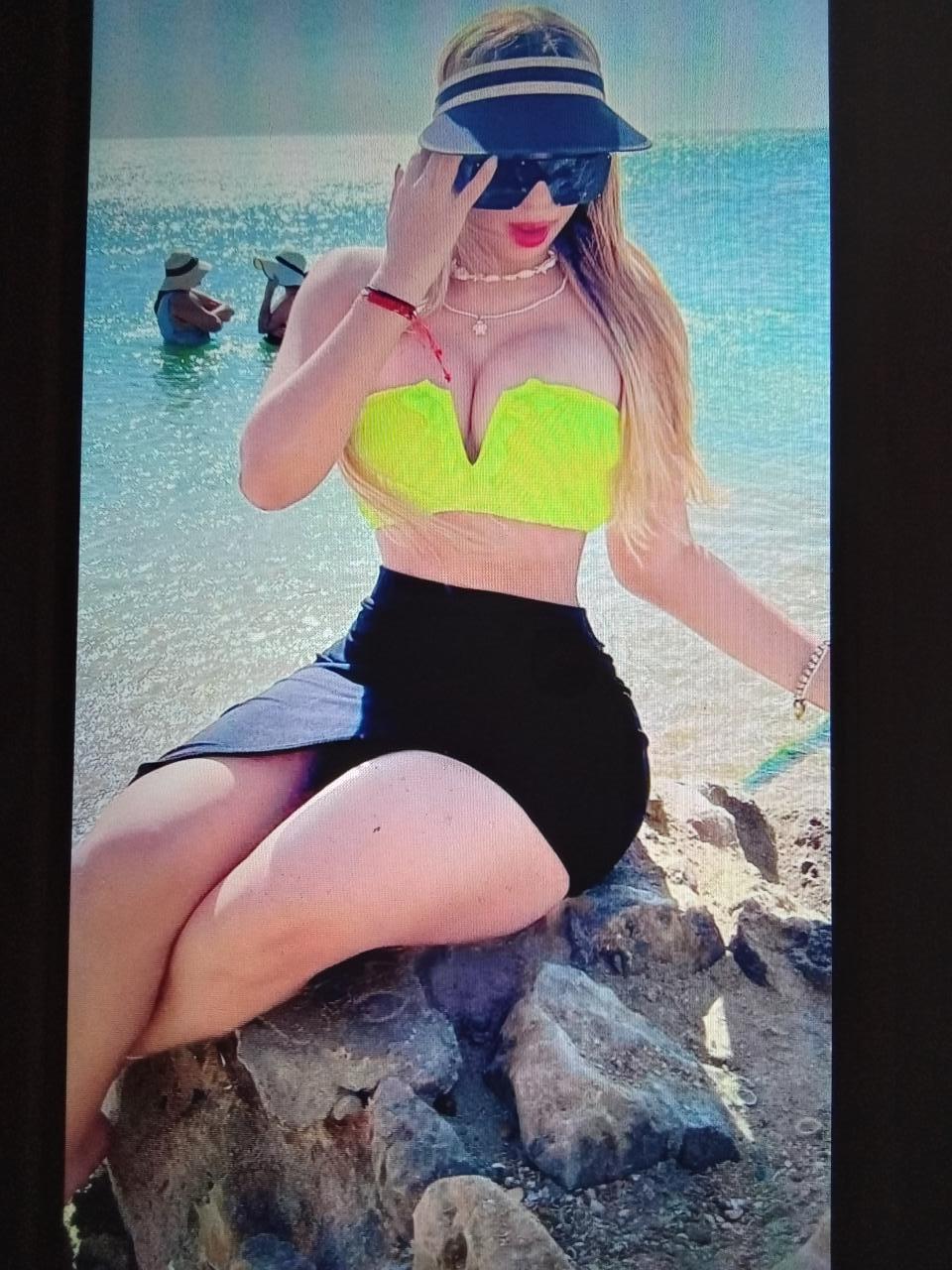 Chica busca chico en Ibiza: 