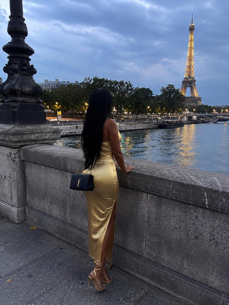 671670283: Chica busca chico en Zaragoza