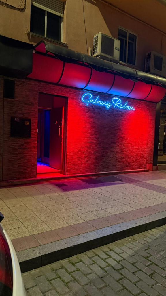 667984676: Chica busca chico en Valladolid