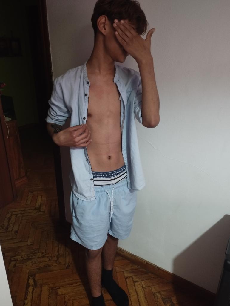 664539283: Chico busca chica en La Coruña