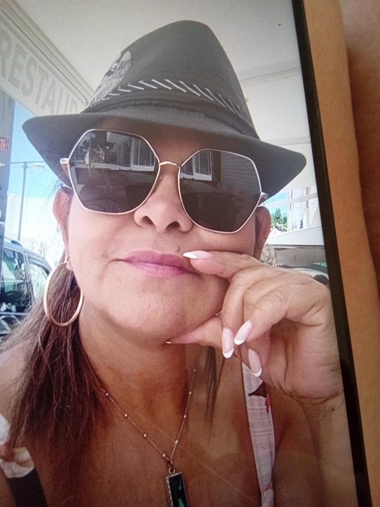 Chica busca chico en Ibiza: 