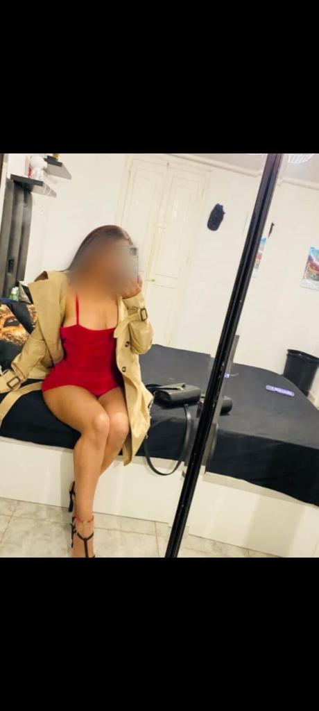 Chica busca chico en Almería: 