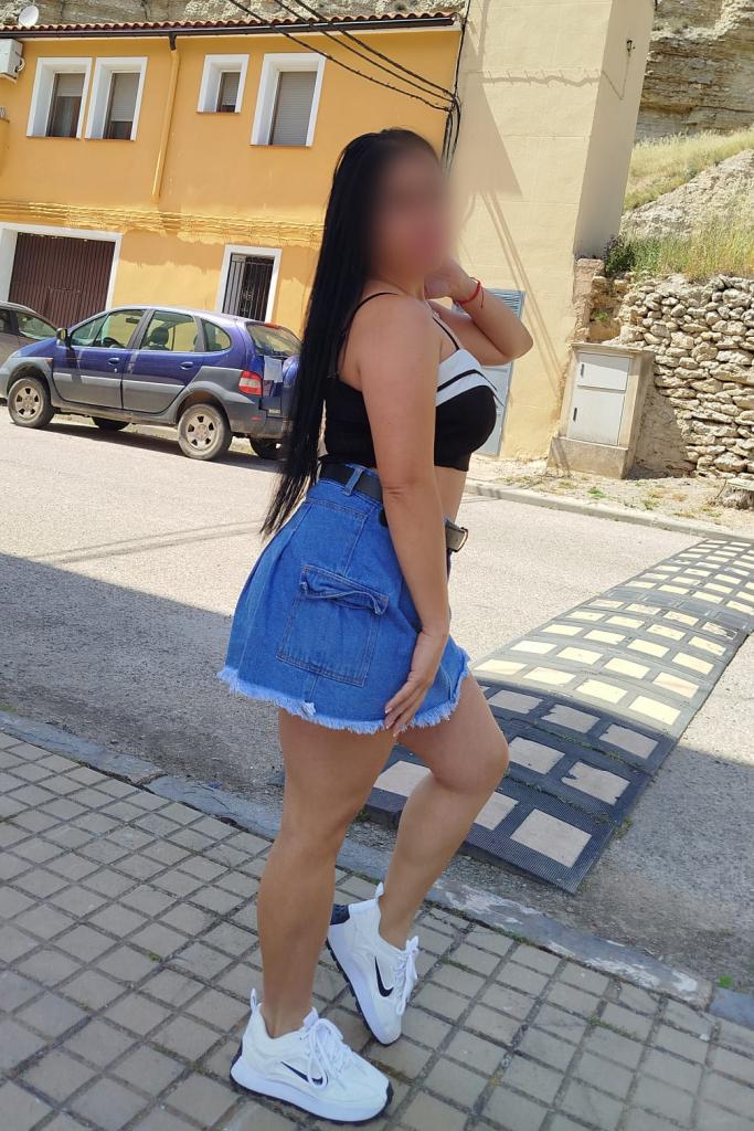 613514763: Chica busca chico en Madrid