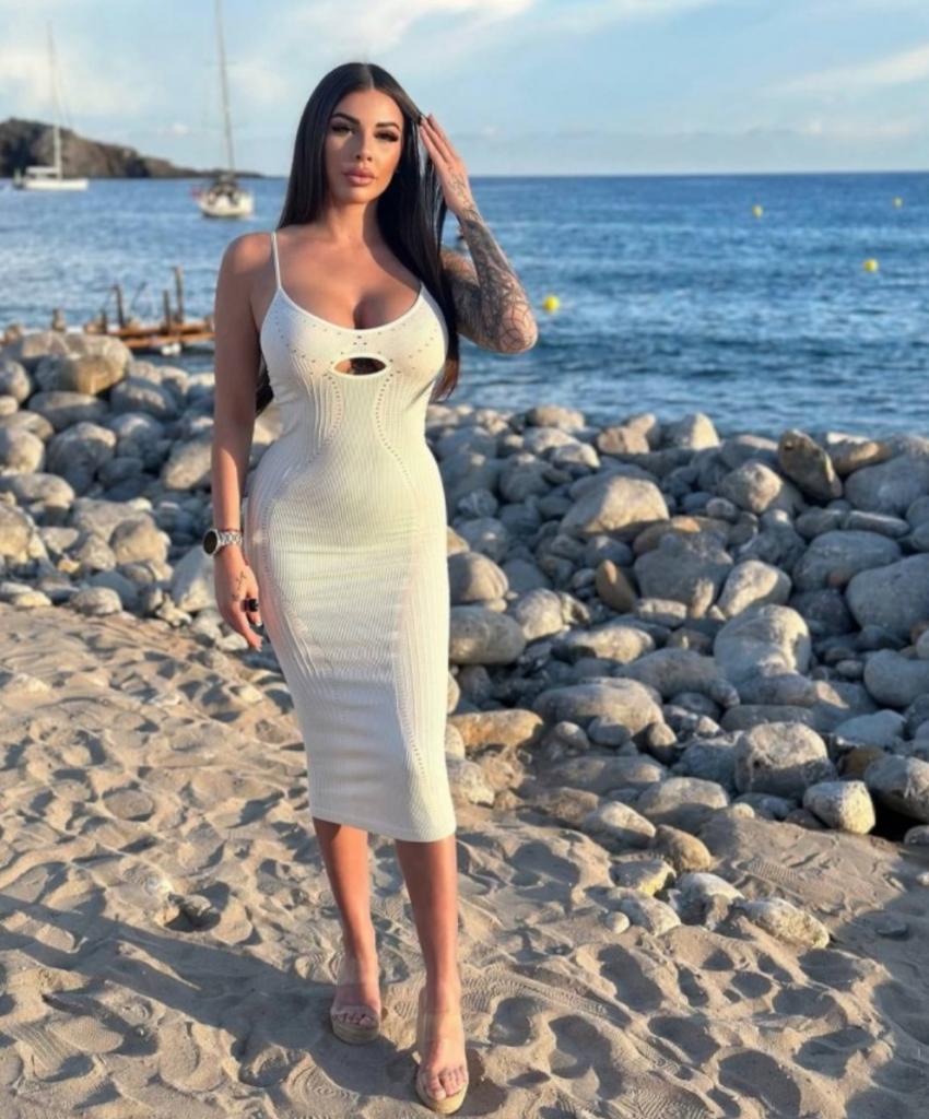Chica busca chico en Menorca: 