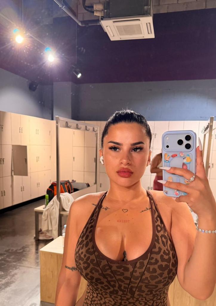 677129906: Chica busca chico en Cádiz