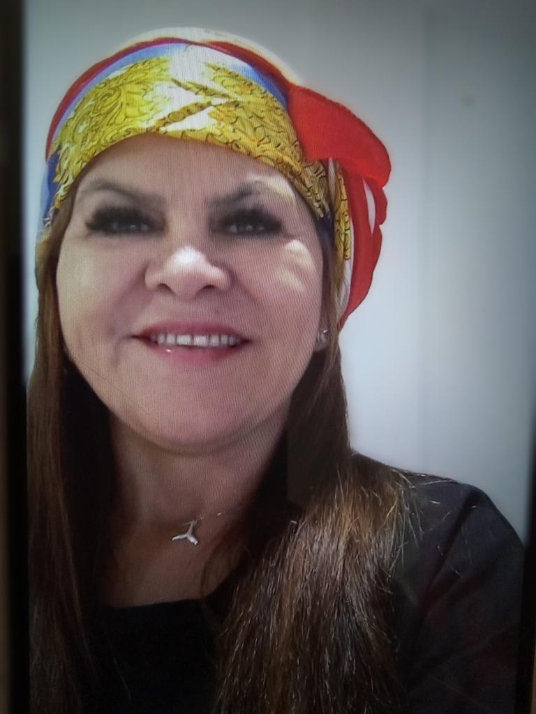 Chica busca chico en Ibiza: 