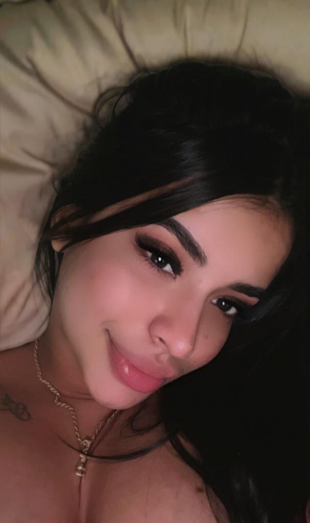 Chica busca chico en Málaga: Chica busca chico