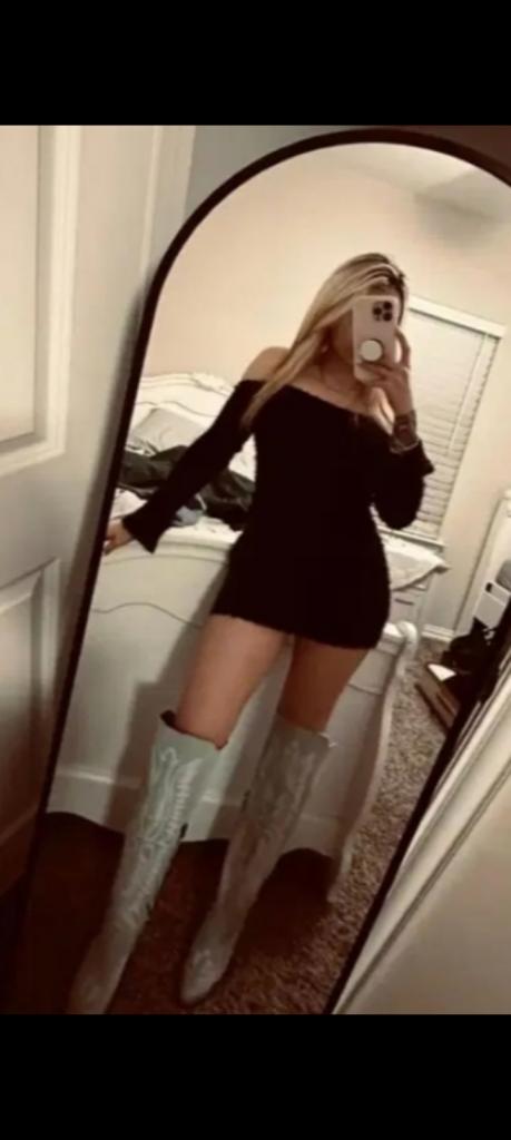 Chica busca chico en Almería: 