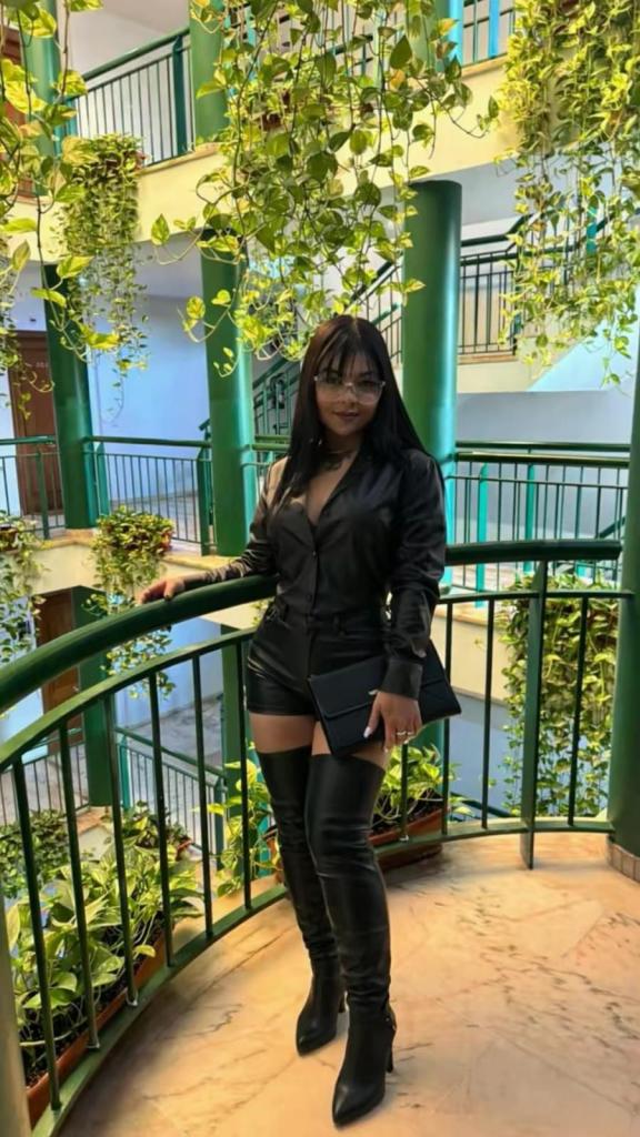 Chica busca chico en Sevilla: 