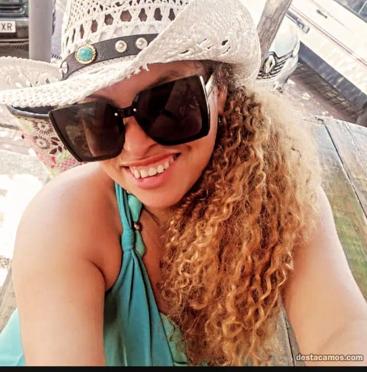 Chica busca chico en Menorca: 