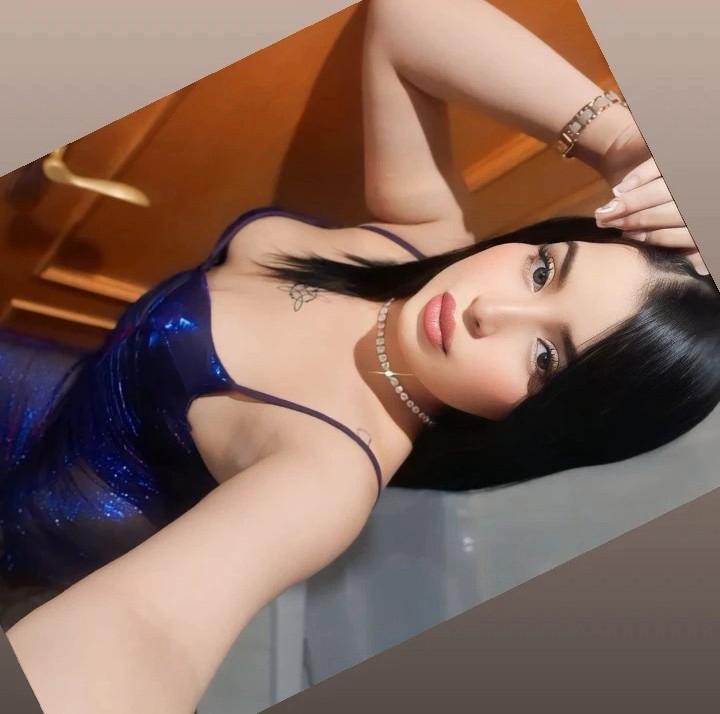661121893: Chica busca chico en Sevilla