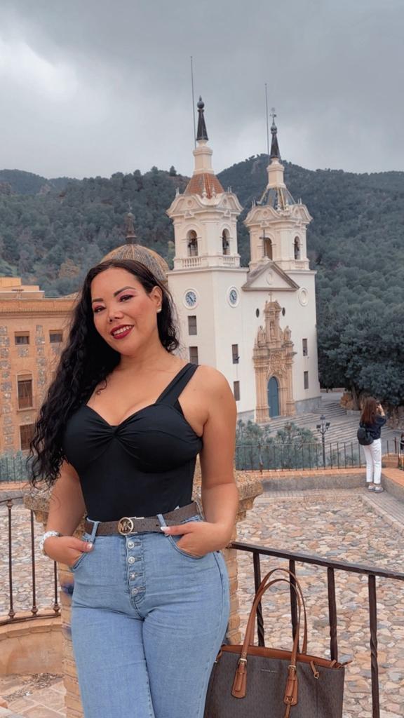 603116057: Chica busca chico en Murcia