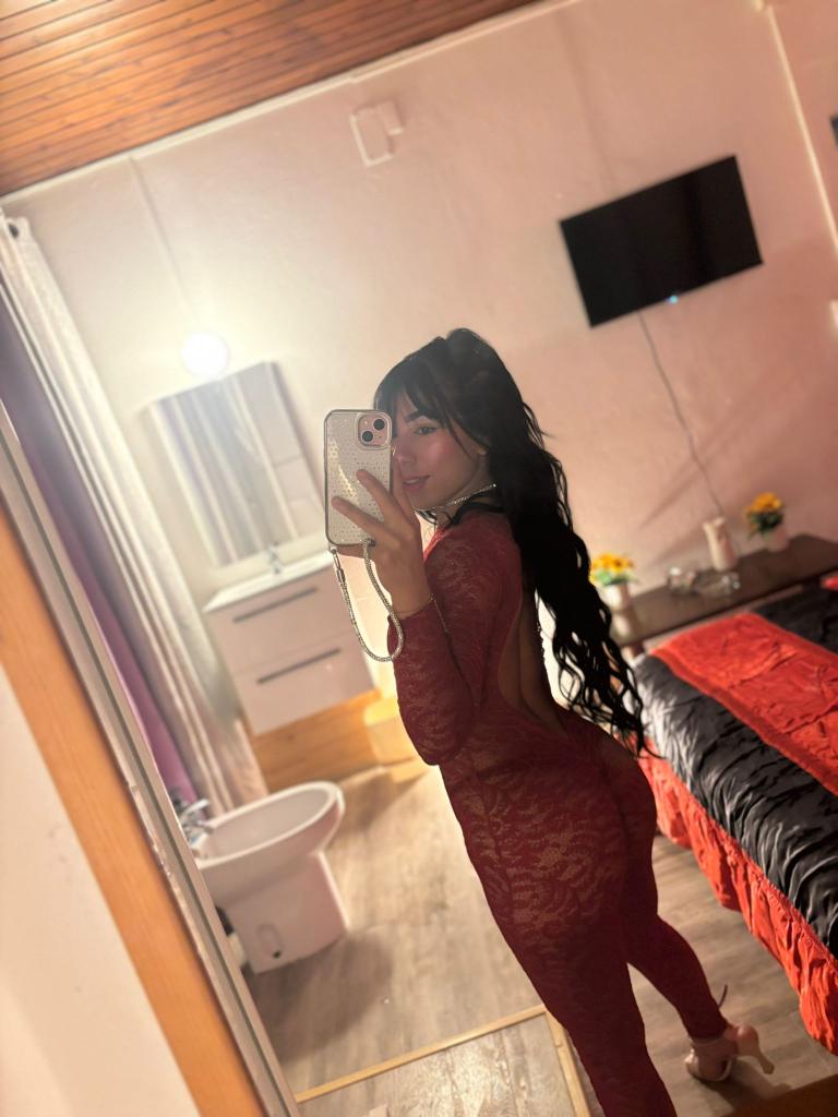 Chica busca chico en Alicante: 