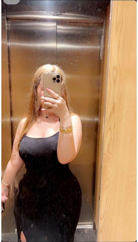 Chica busca chico en Huelva: 