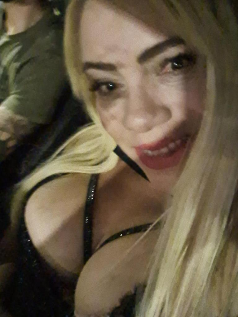 661011126: Chica busca chico en Granada