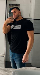 613666813: Chico busca chica en Valencia