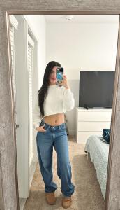 644183744: Chica busca chico en León
