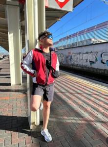 664327341: Chico busca chica en Madrid